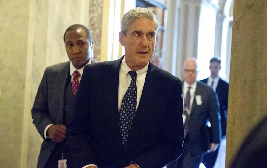 Mueller-Capitol-AP-img.jpg