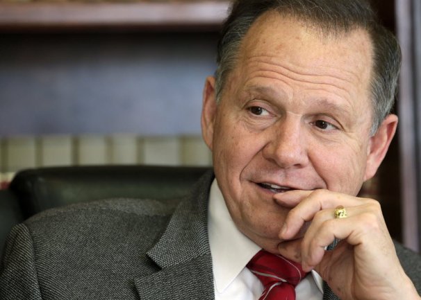 roy-moore-horizontaljpg-a4abf063a5692ce8.jpg